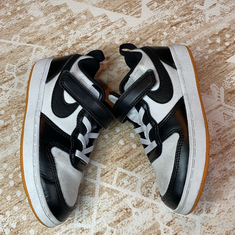 Nike Court Borough sneakers